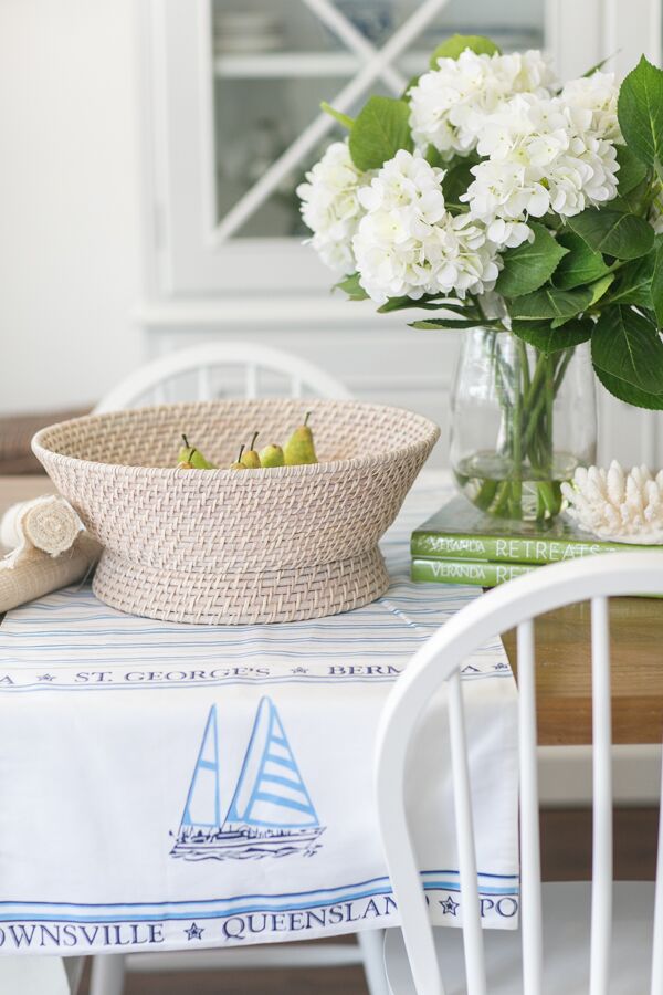Get the Hamptons look: Dining Table Styling made easy
