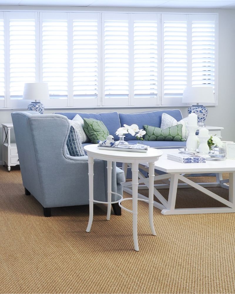 A Classic Hamptons Living Room: Timeless Coastal Style That Endures