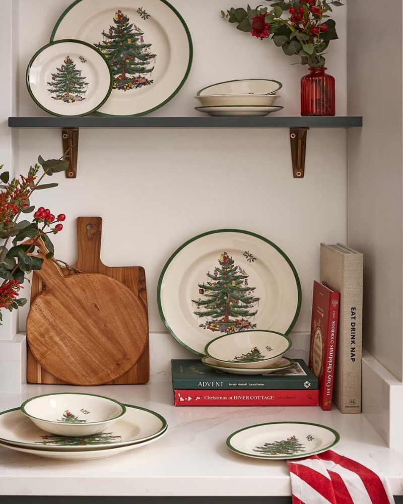 The Magic of Spode Christmas Tree: A Timeless Holiday Tradition