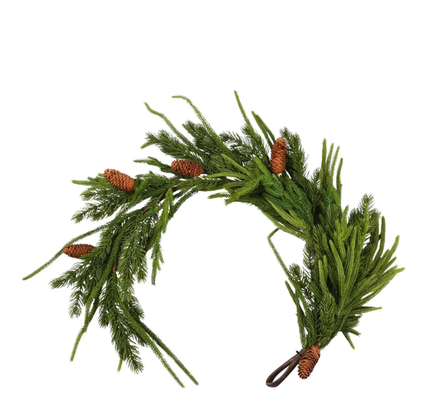 Leura Pine Garland Green