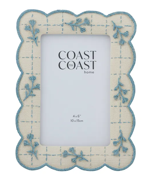 Bluebell Botanical 4x6 resin photo frame featuring raised blue botanical detailing, textured ivory finish and a scalloped edge for Hamptons-style interiors.