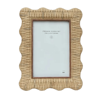 Rattan Wavy Photo Frame 4x6 inch featuring a natural woven-look finish with softly scalloped edges.